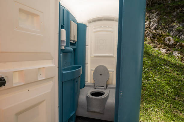 Portable Toilet Options We Offer in Andrews, NC